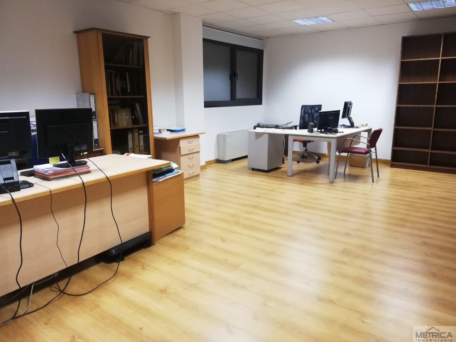 For rent of office in Carbajosa de la Sagrada