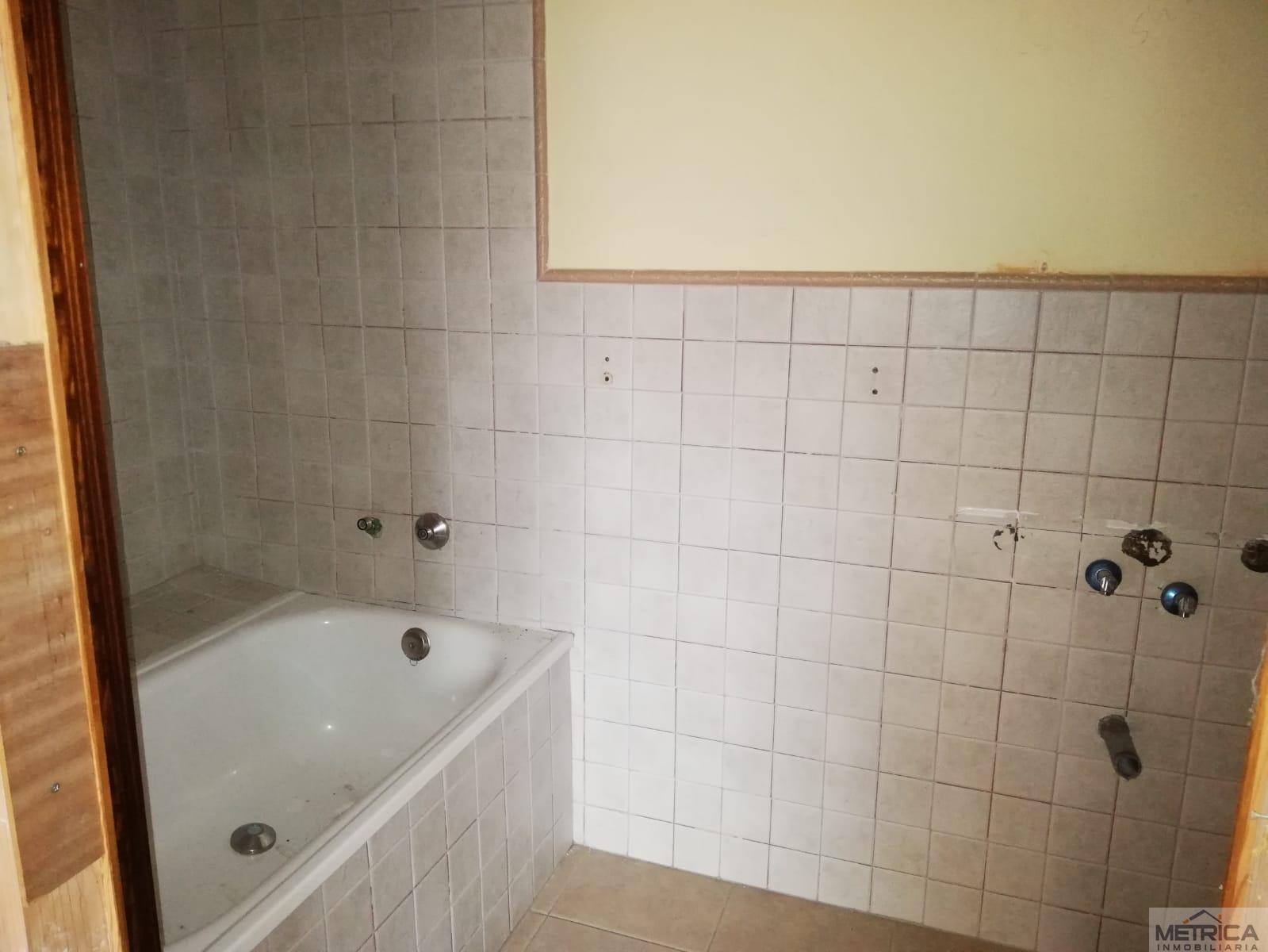 For sale of hotel in Torresmenudas