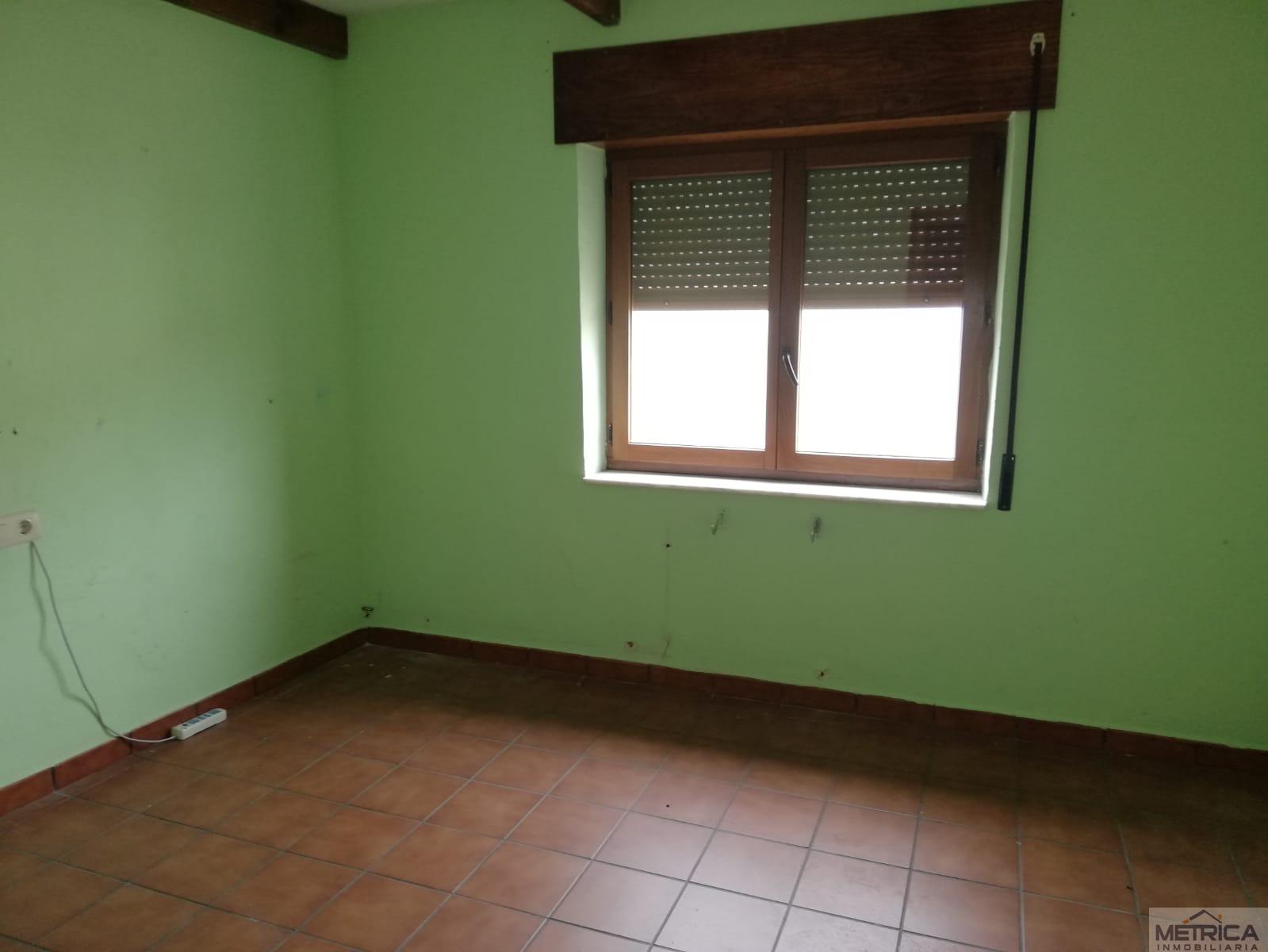 For sale of hotel in Torresmenudas