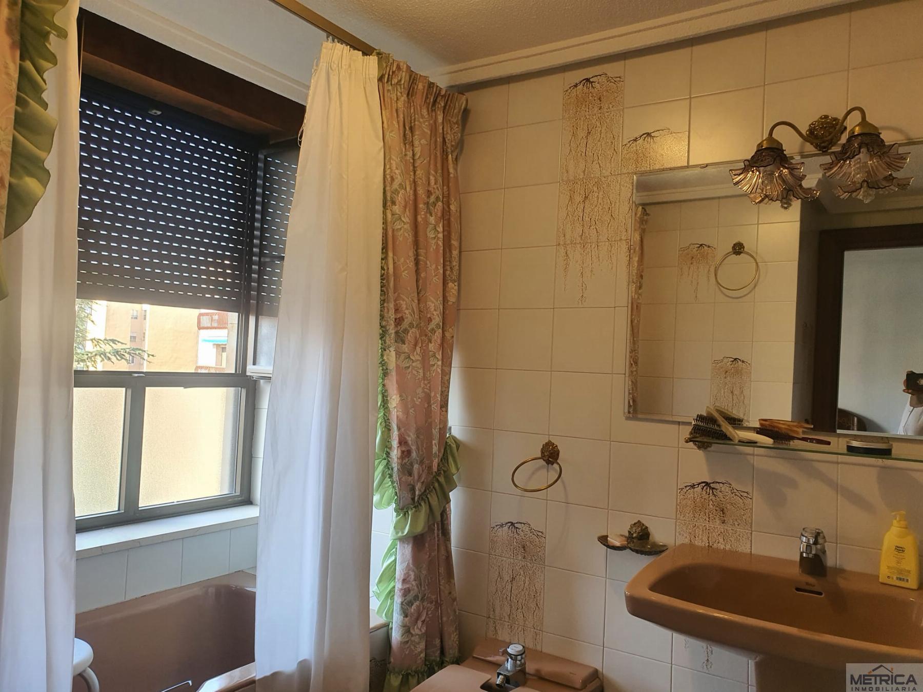 For sale of flat in Salamanca