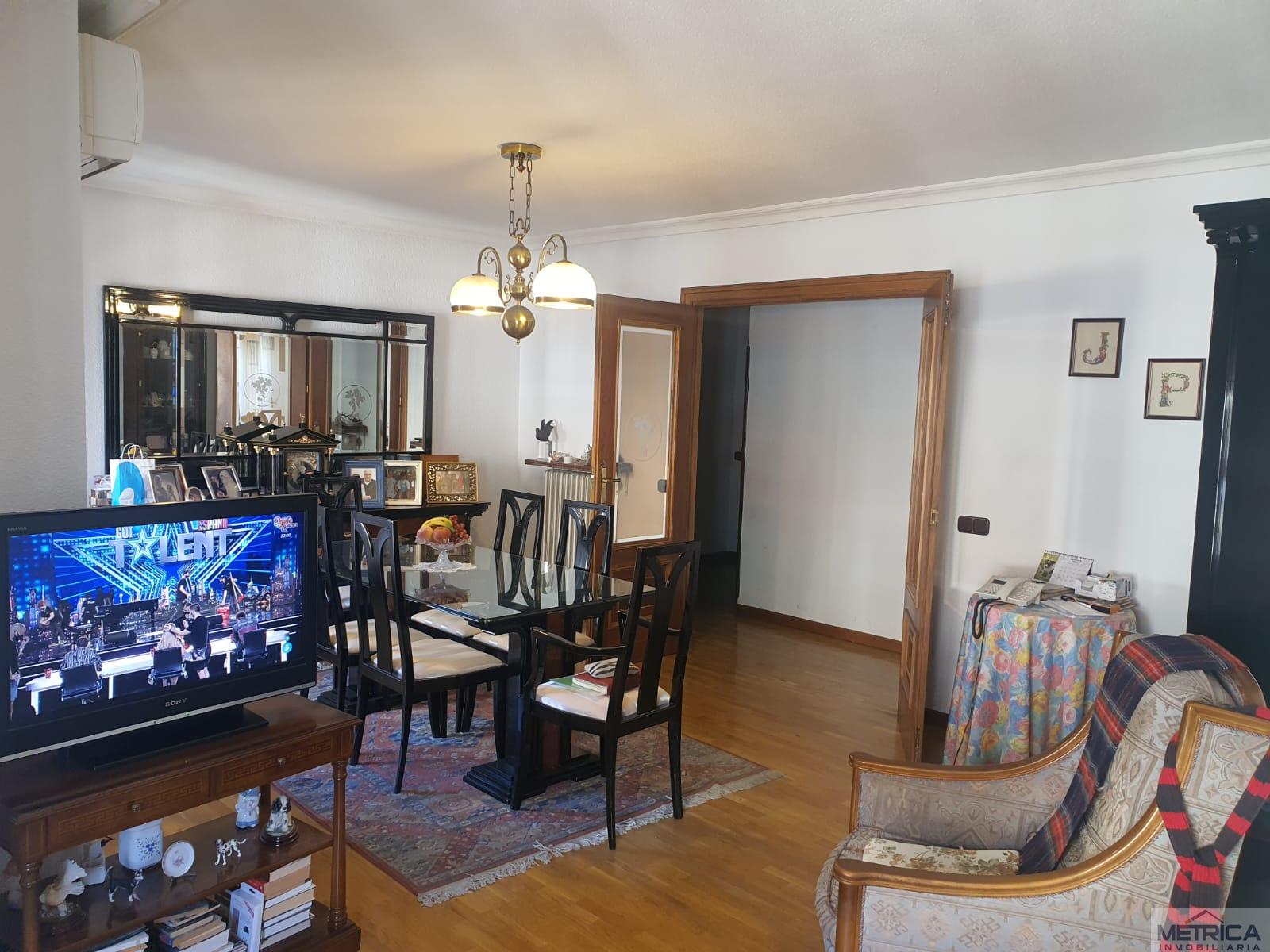 For sale of flat in Salamanca