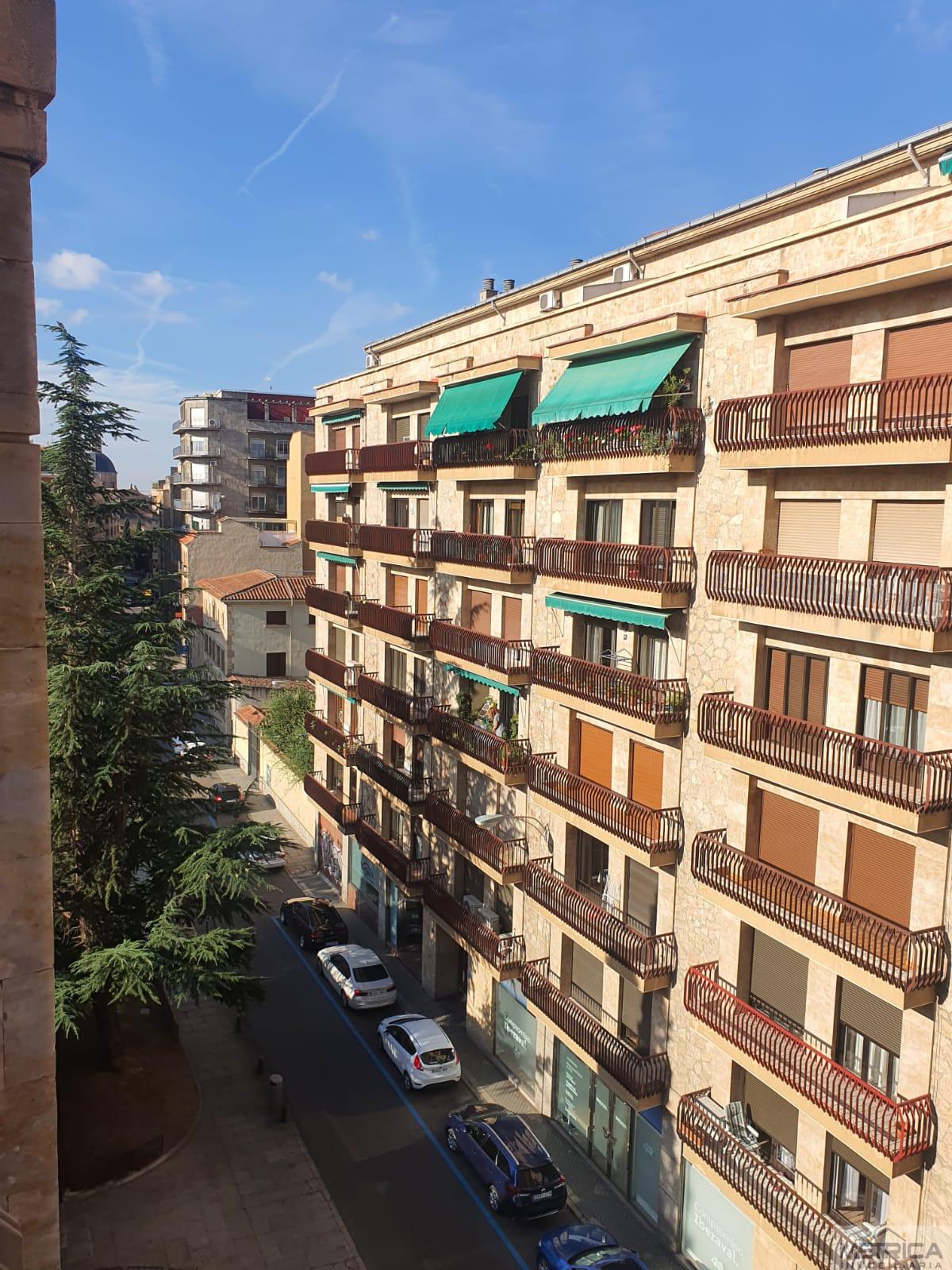 For sale of flat in Salamanca