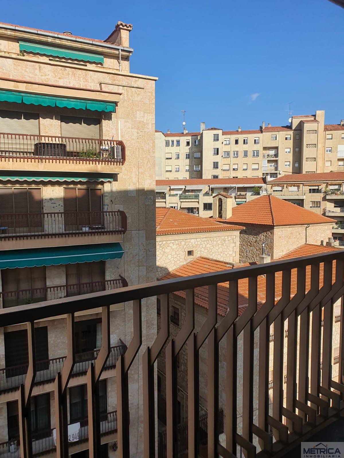 For sale of flat in Salamanca