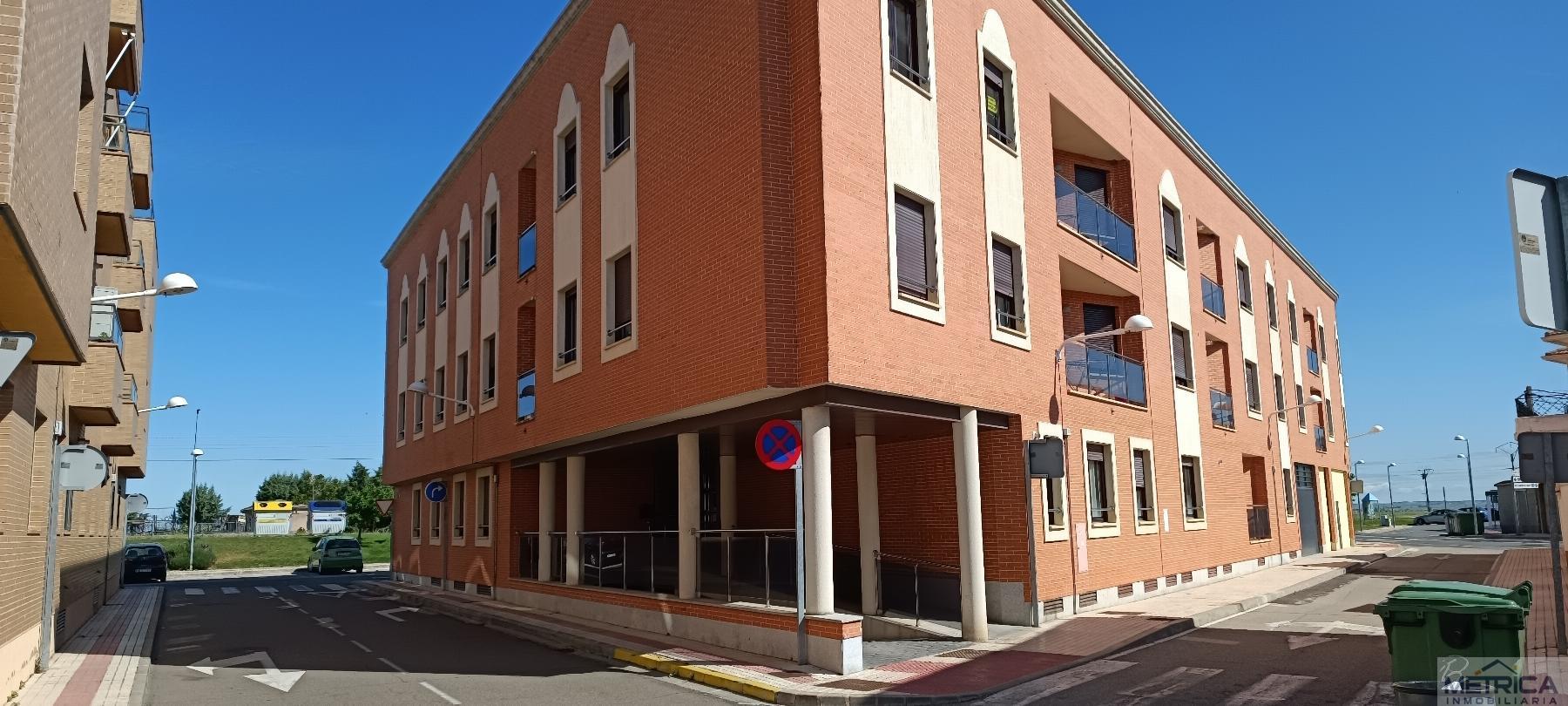 For sale of flat in Castellanos de Moriscos