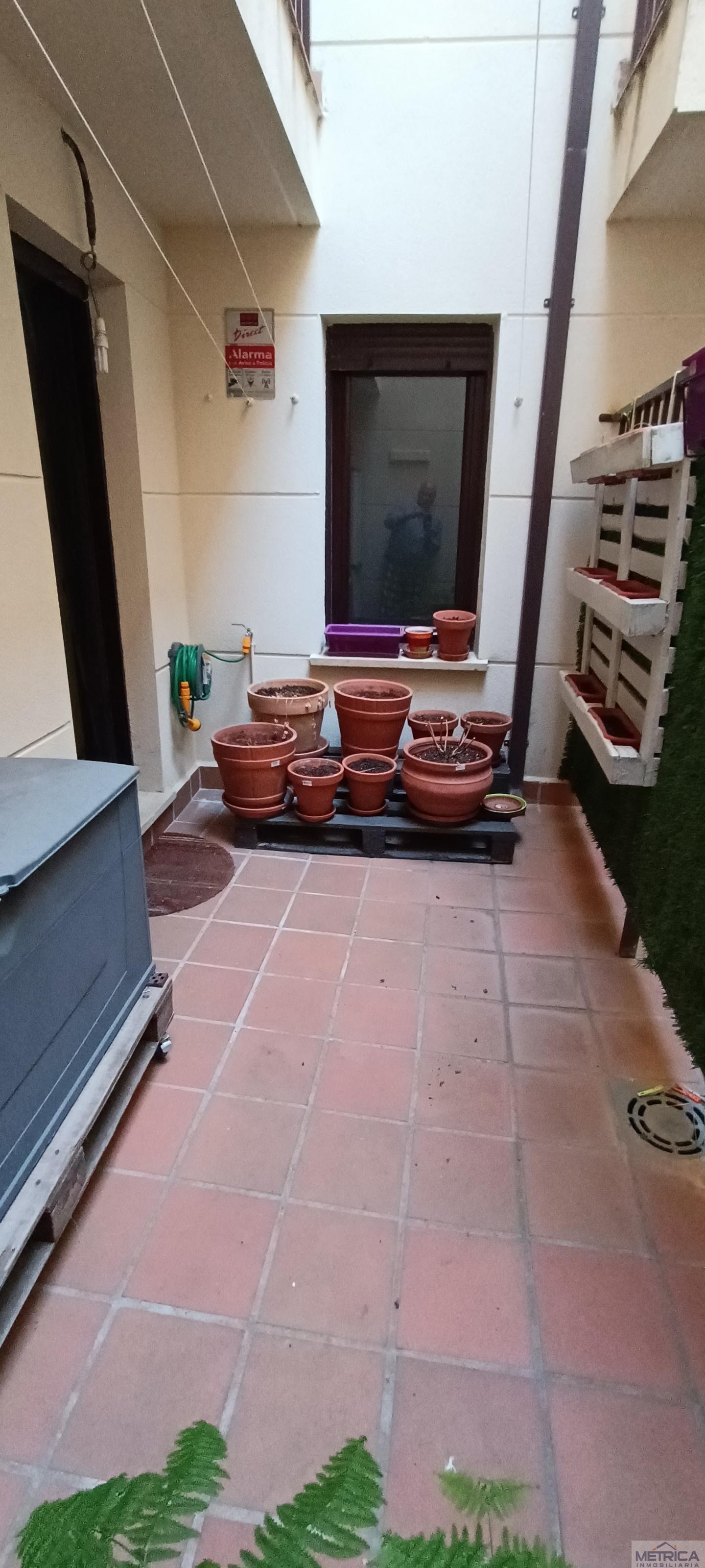For sale of flat in Castellanos de Moriscos