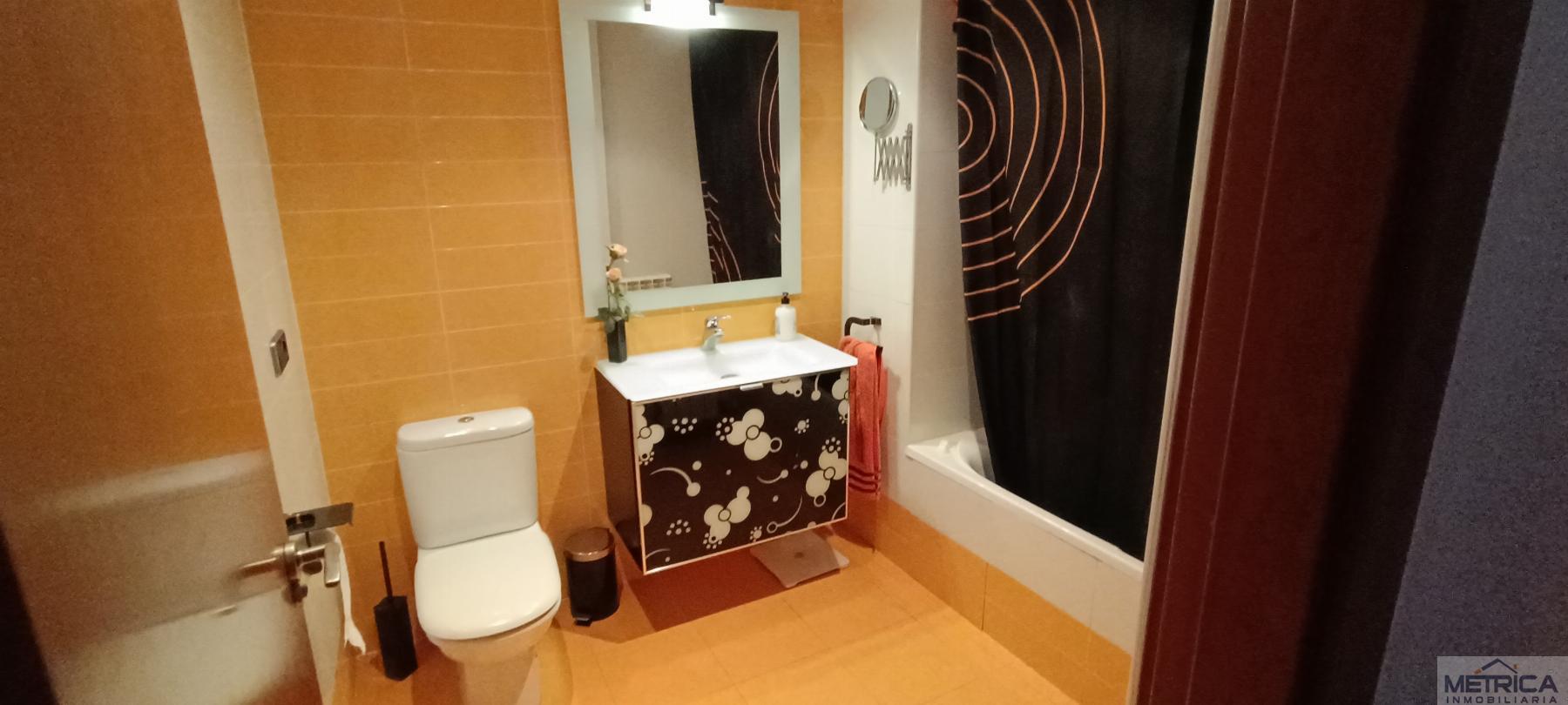 For sale of flat in Castellanos de Moriscos