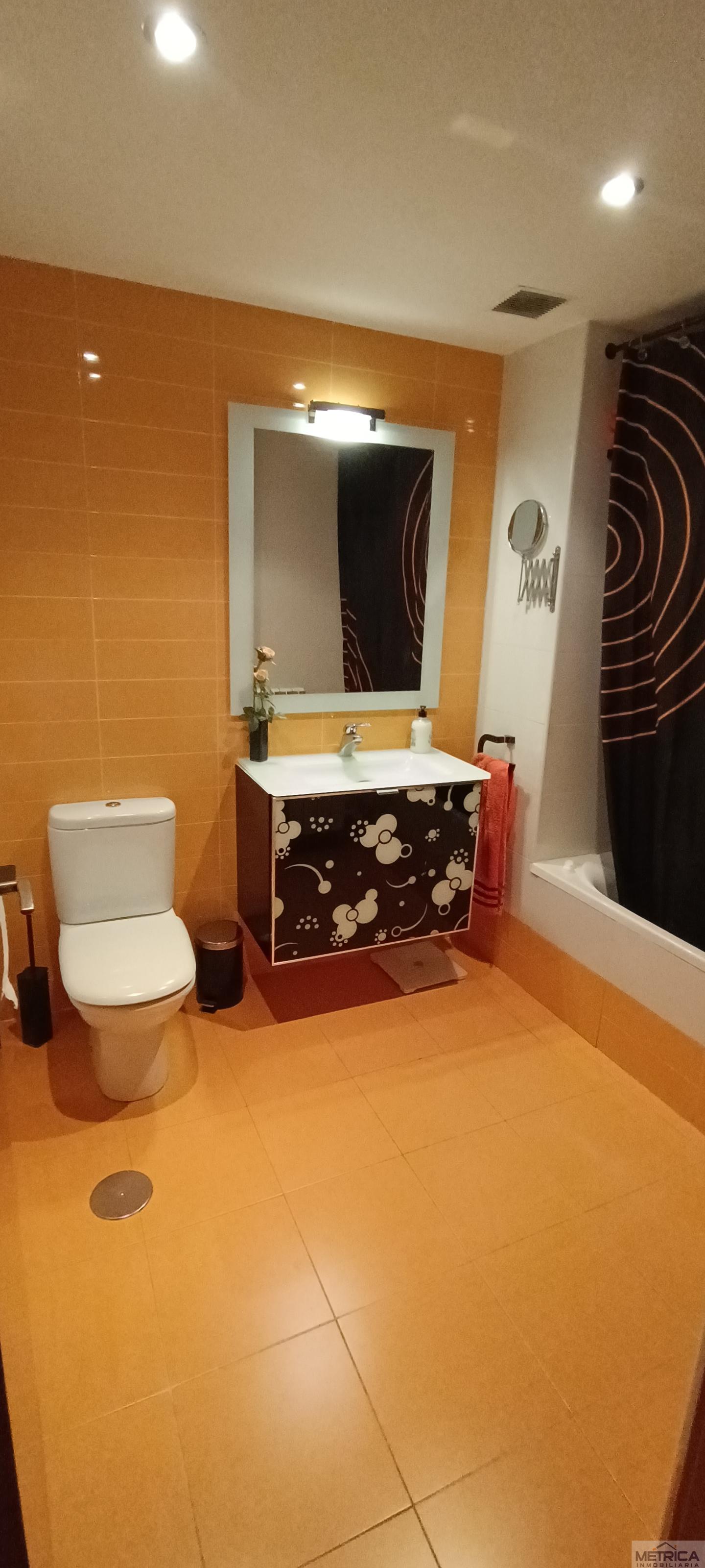 For sale of flat in Castellanos de Moriscos