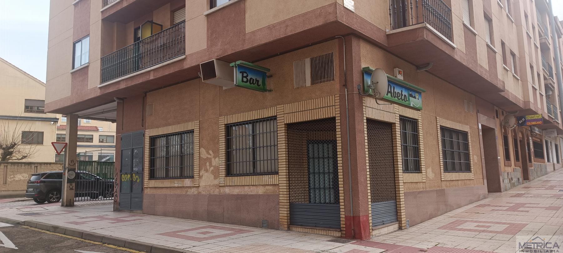 Venta de local comercial en Salamanca