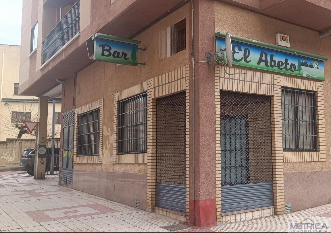 For sale of commercial in Salamanca