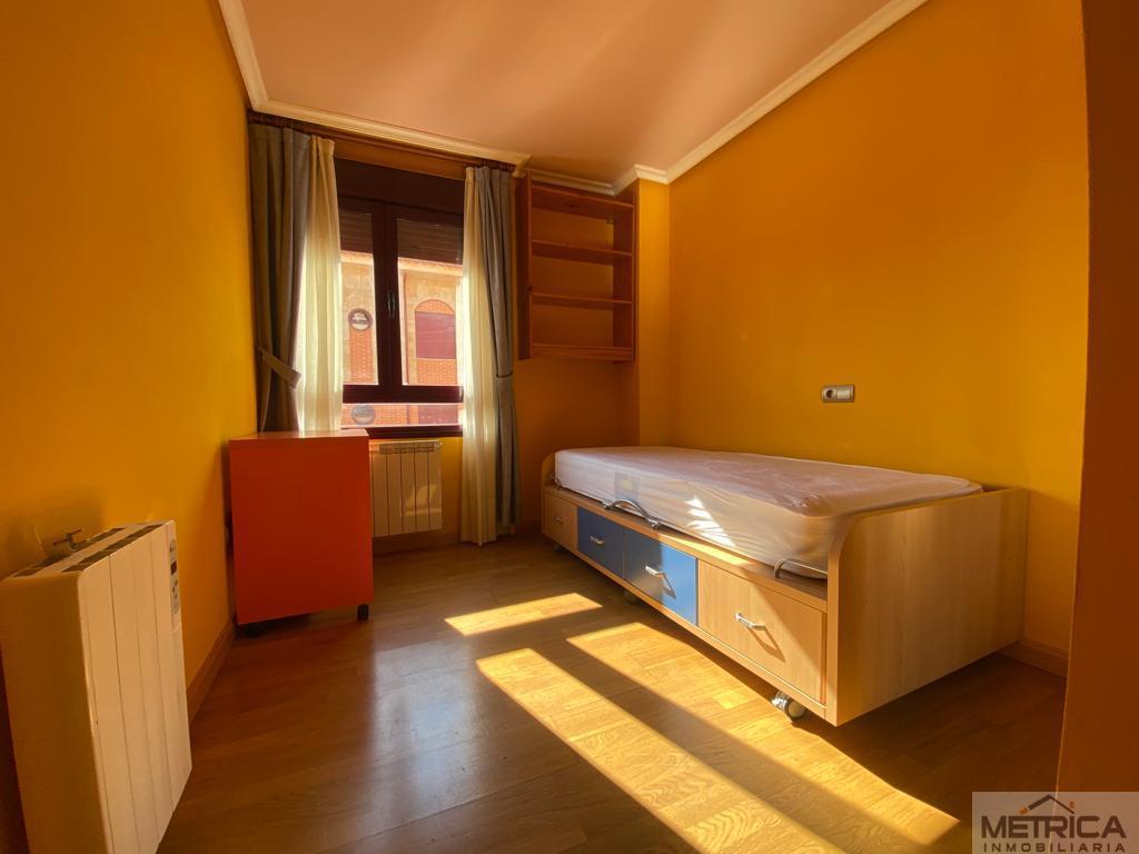 For sale of flat in Salamanca