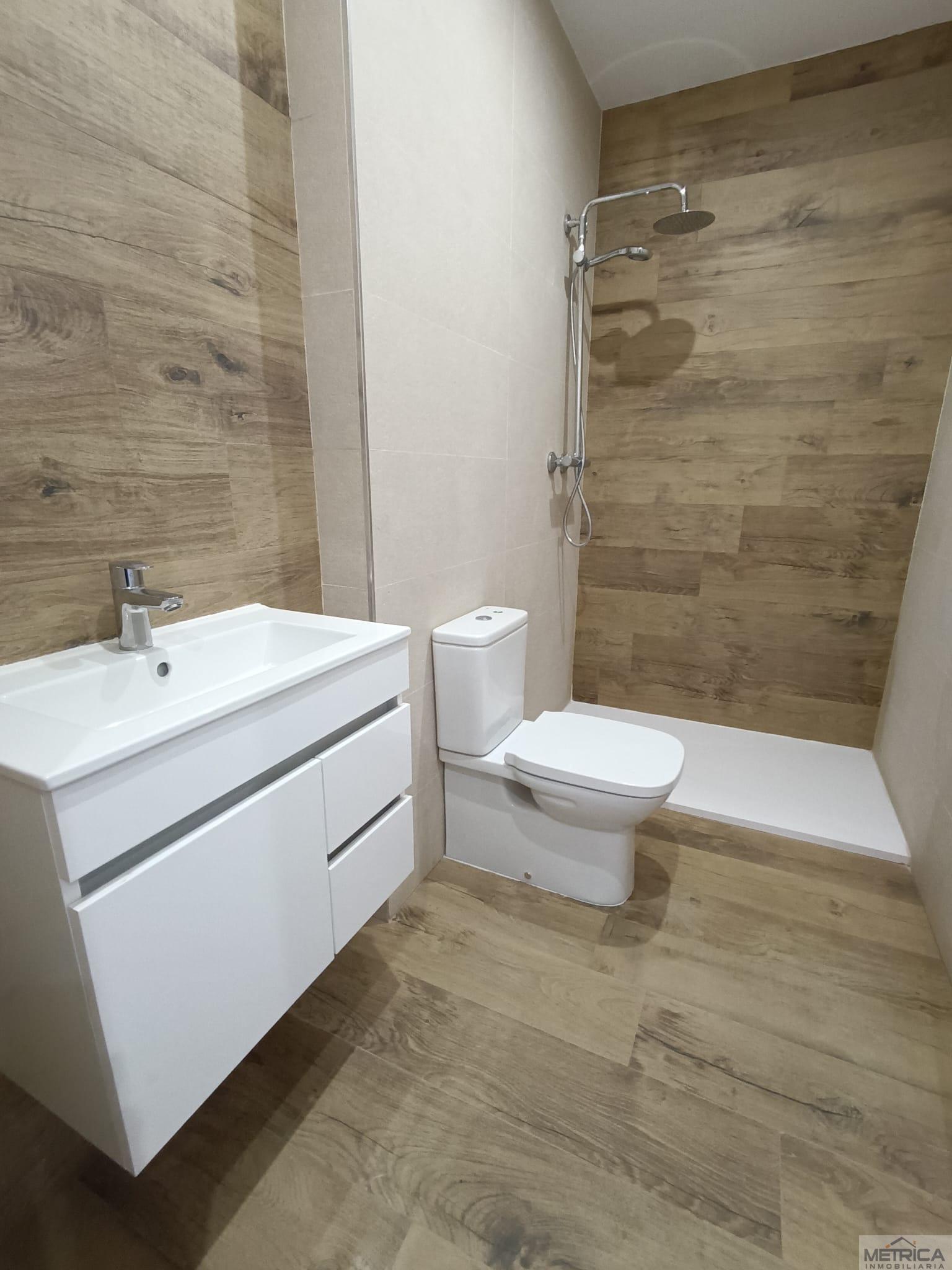 For sale of chalet in Doñinos de Salamanca