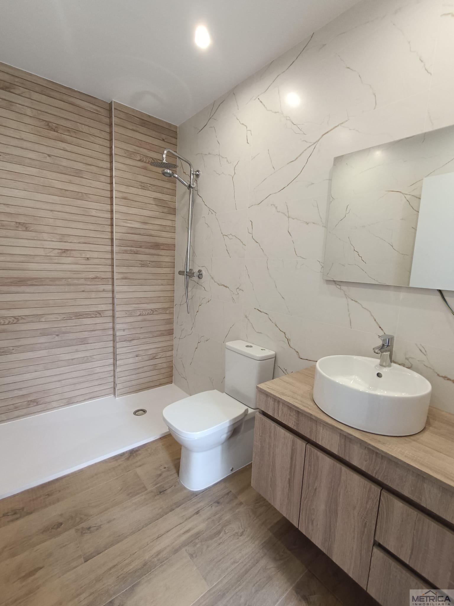 For sale of chalet in Doñinos de Salamanca