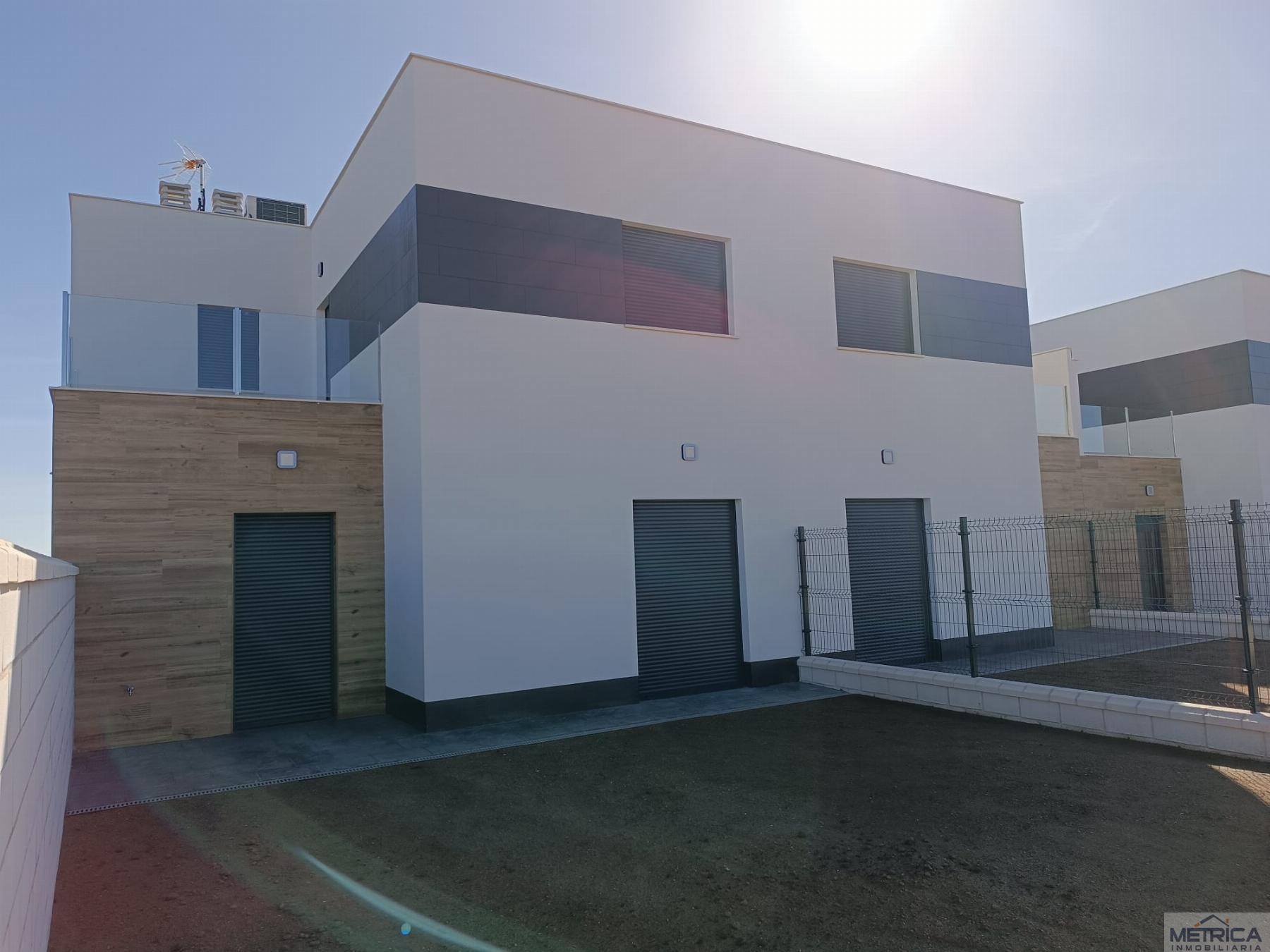For sale of chalet in Doñinos de Salamanca
