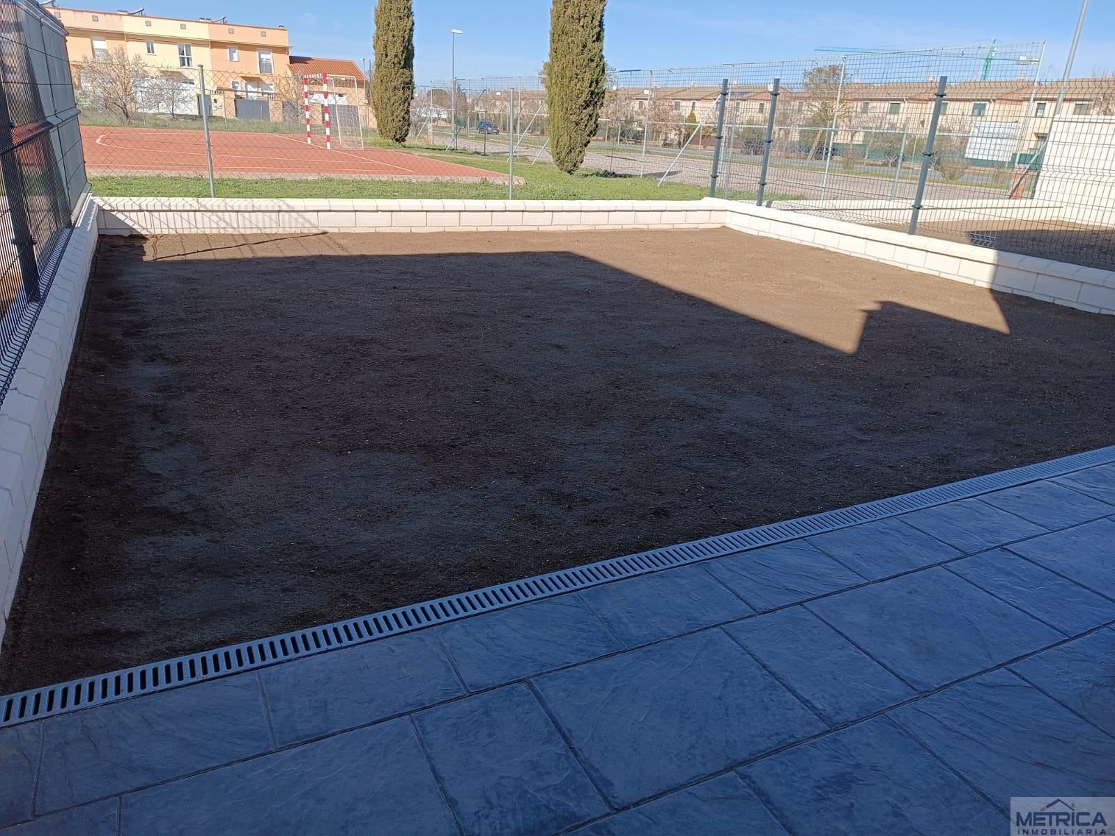 For sale of chalet in Doñinos de Salamanca