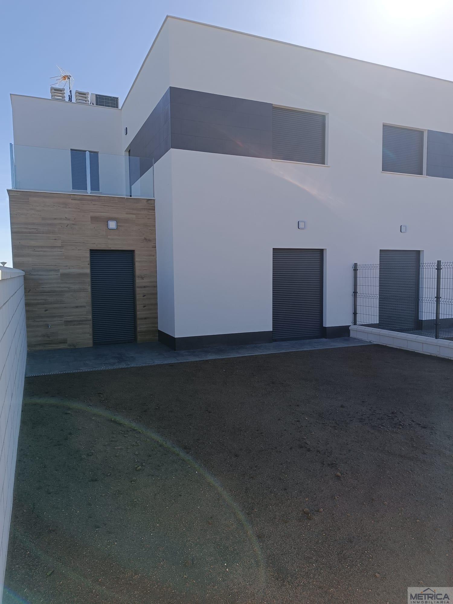 For sale of chalet in Doñinos de Salamanca