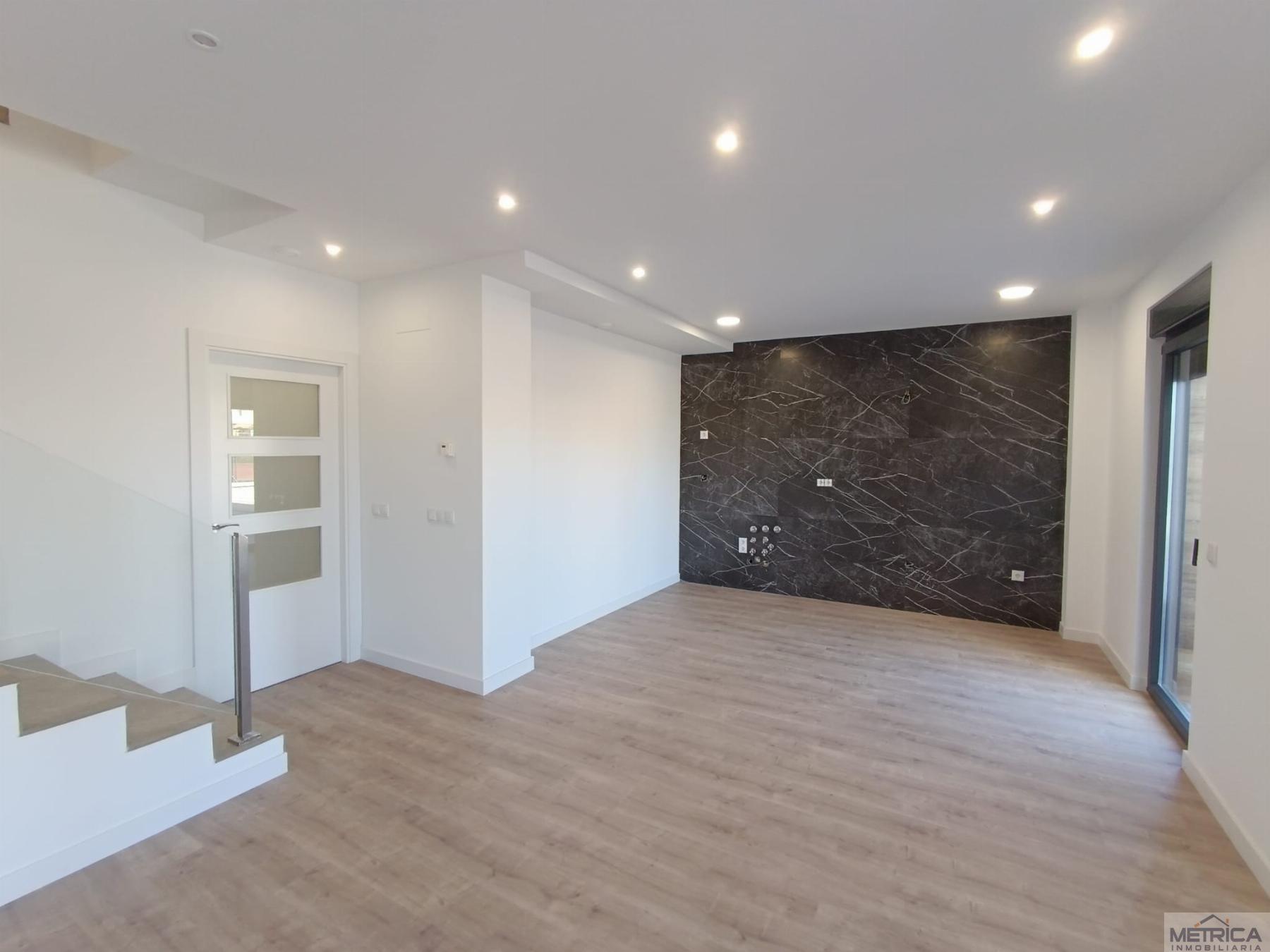 For sale of chalet in Doñinos de Salamanca