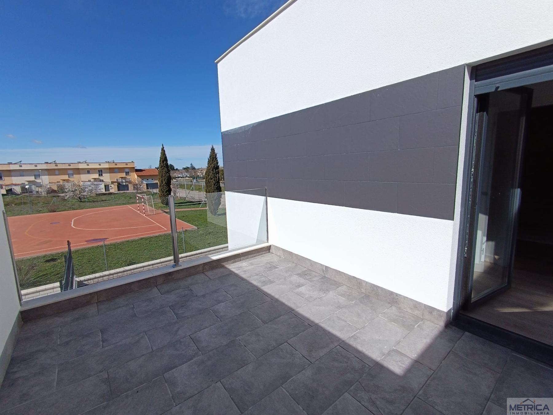 For sale of chalet in Doñinos de Salamanca