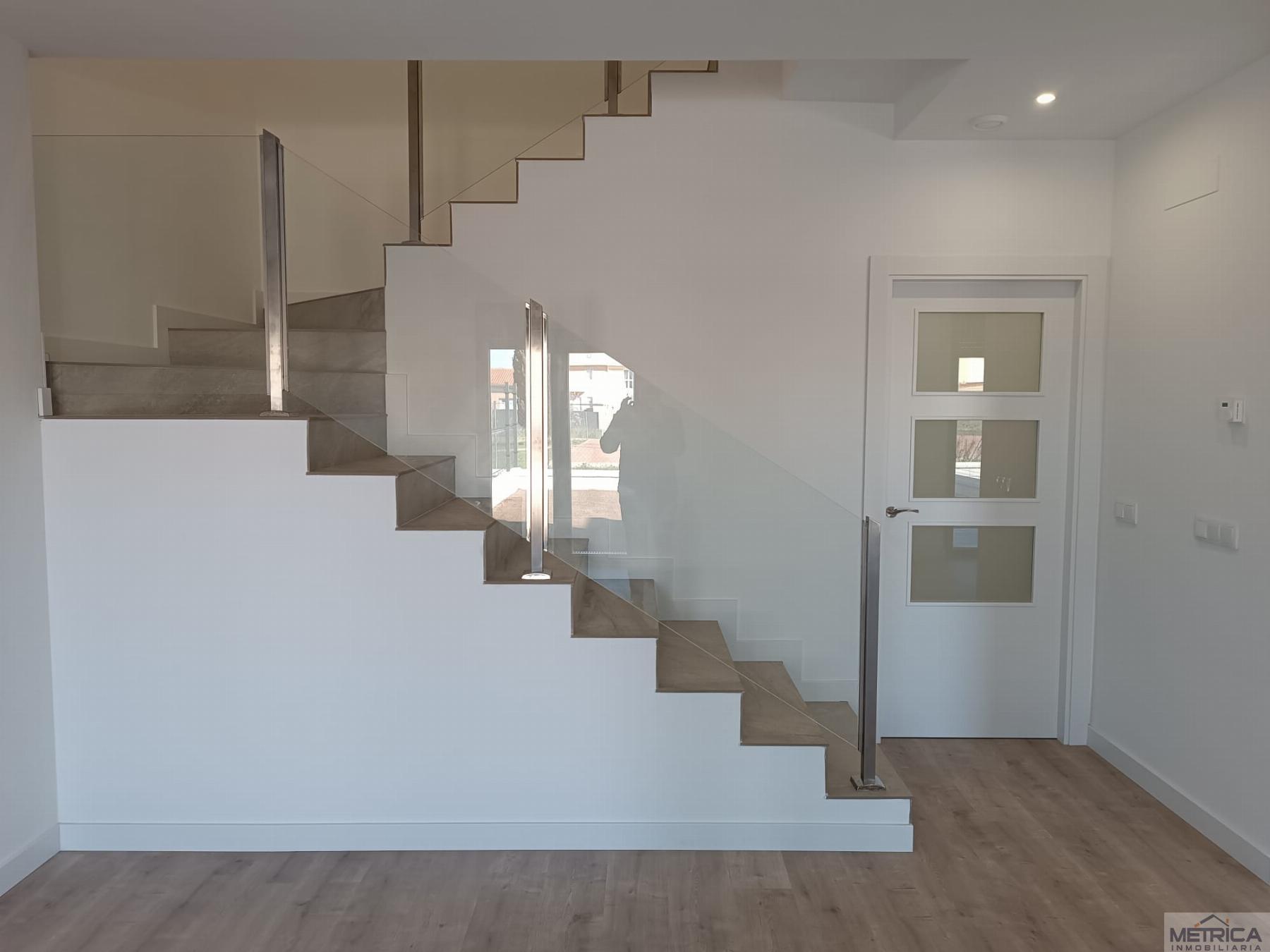 For sale of chalet in Doñinos de Salamanca