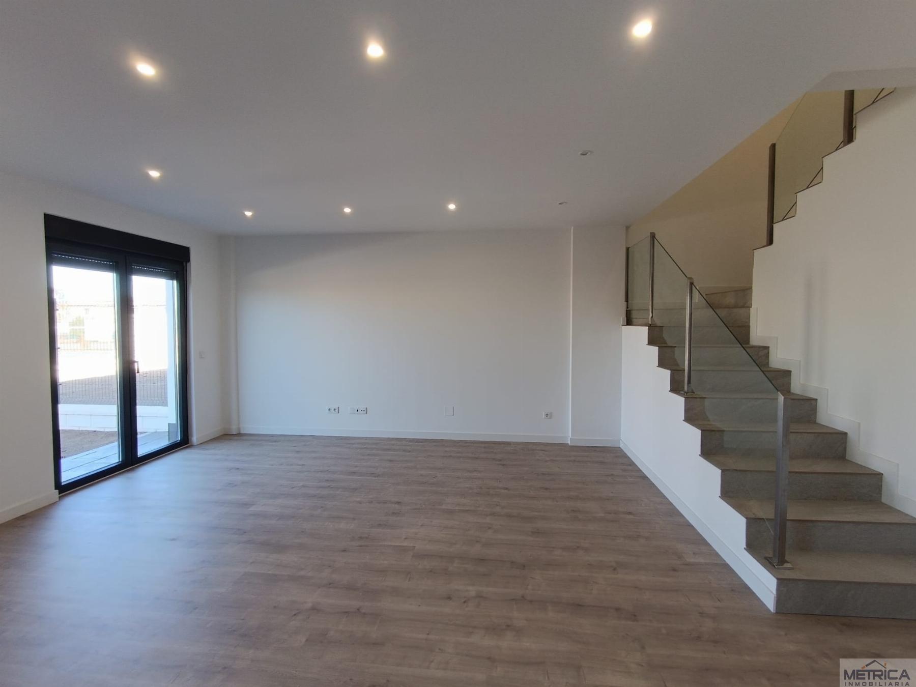 For sale of chalet in Doñinos de Salamanca