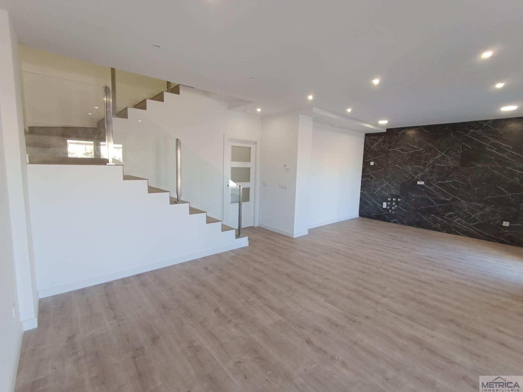 For sale of chalet in Doñinos de Salamanca