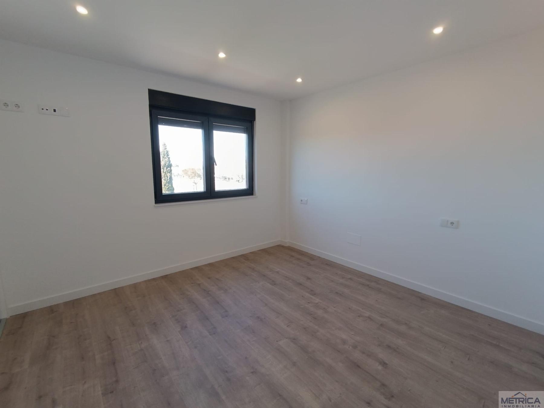 For sale of chalet in Doñinos de Salamanca