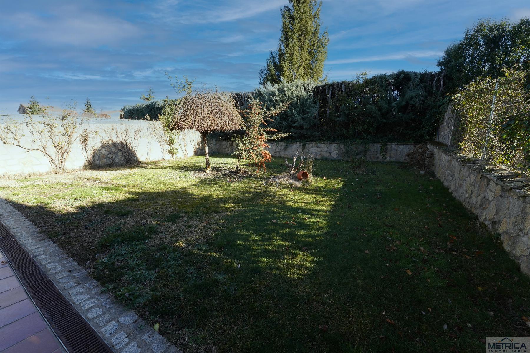 For sale of chalet in Santa Marta de Tormes