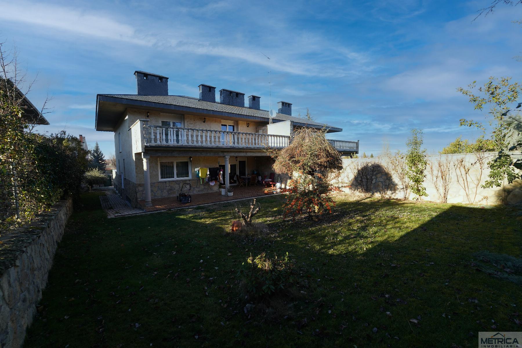 Venta de chalet en Santa Marta de Tormes