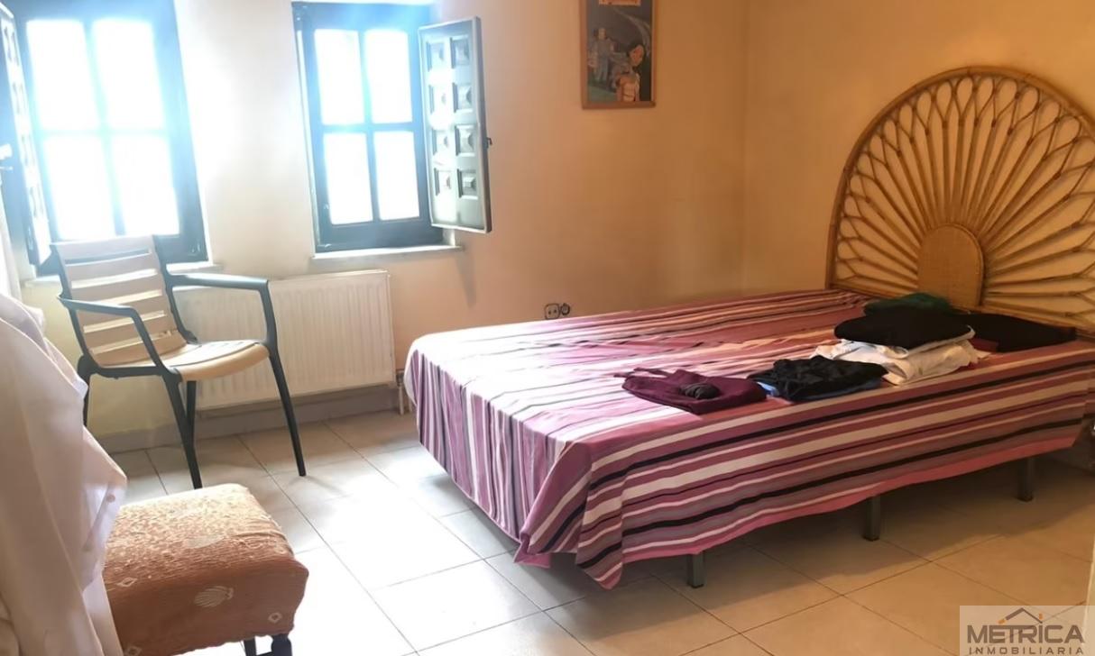 Venta de edificio en Villamayor