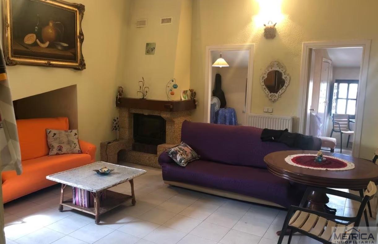 Venta de edificio en Villamayor