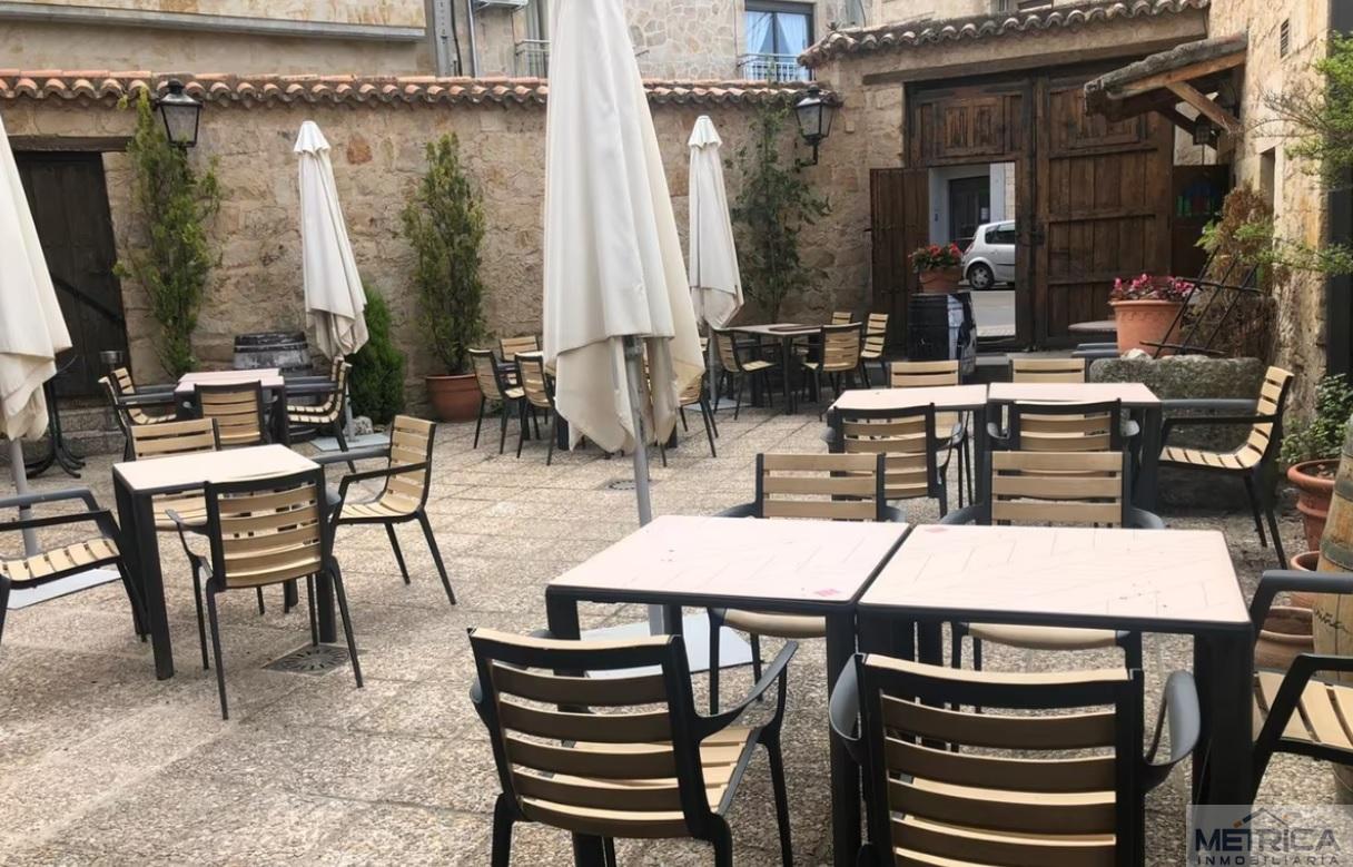 Venta de edificio en Villamayor