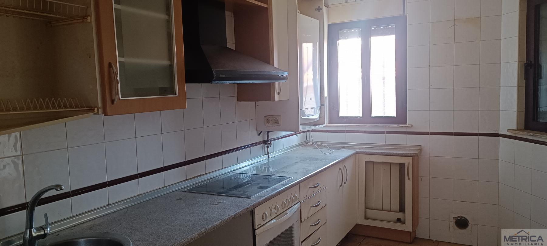 Venta de casa en Miranda de Azán