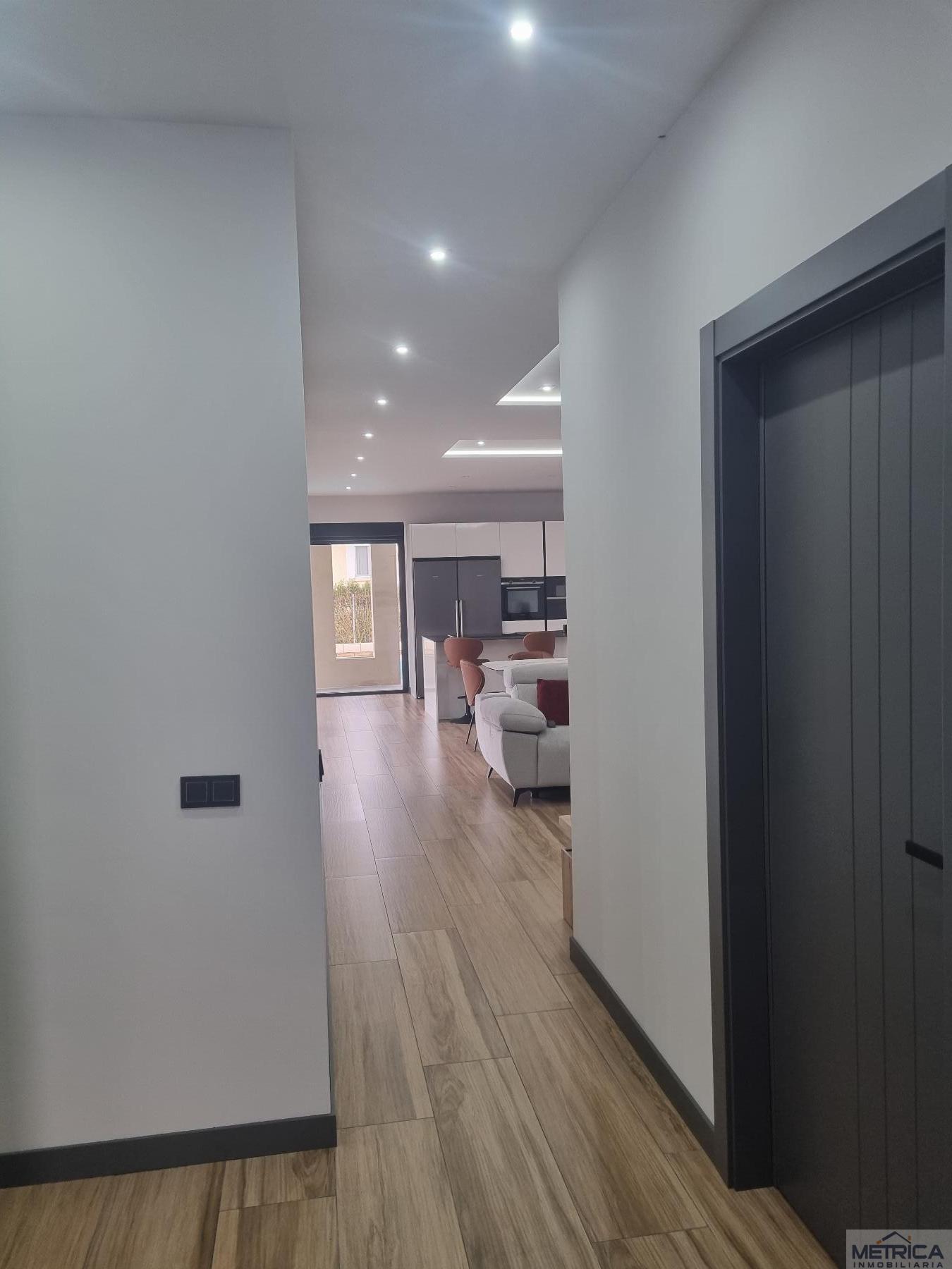 For sale of chalet in Villamayor