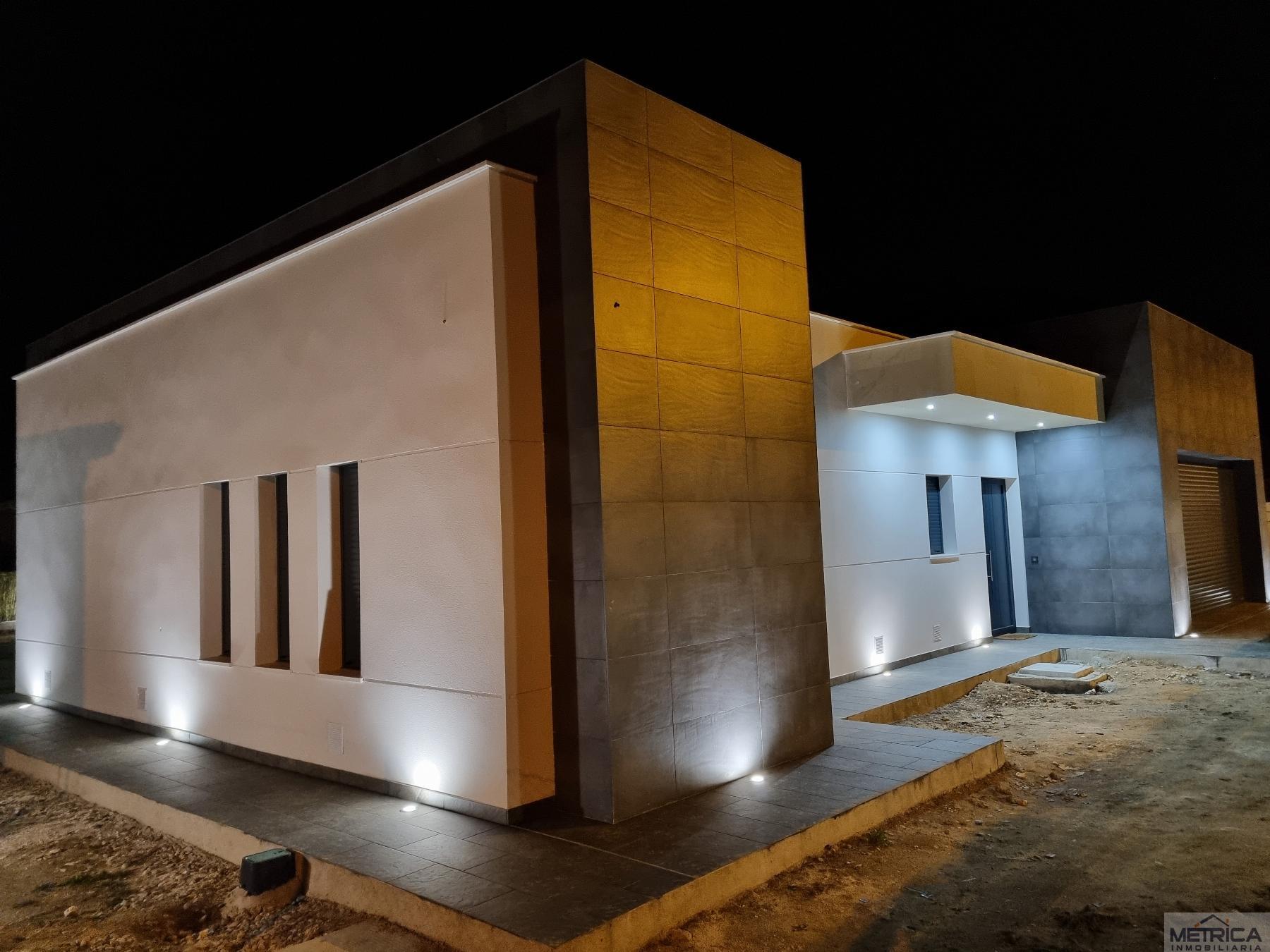 For sale of chalet in Villamayor