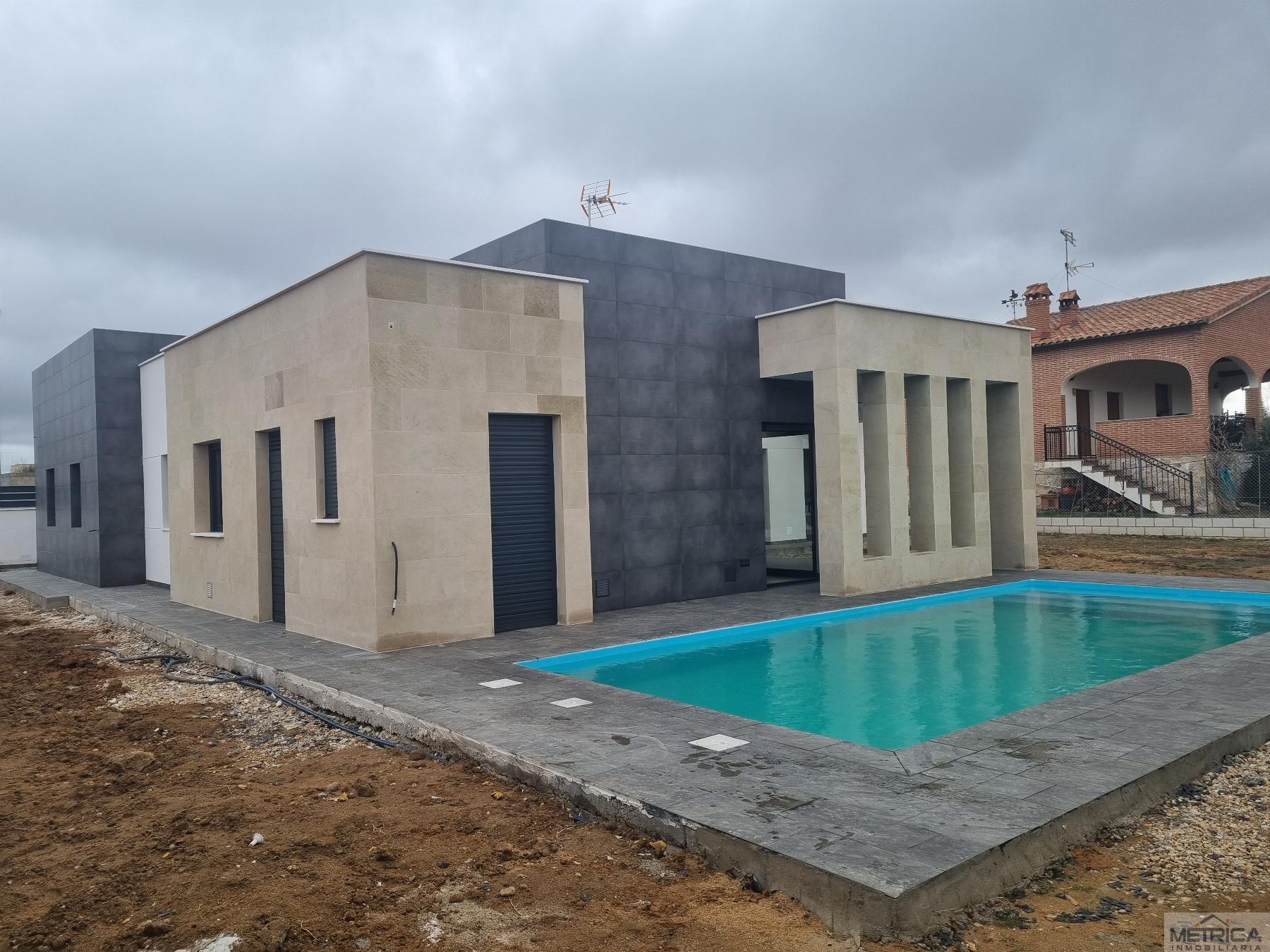 For sale of chalet in Villamayor