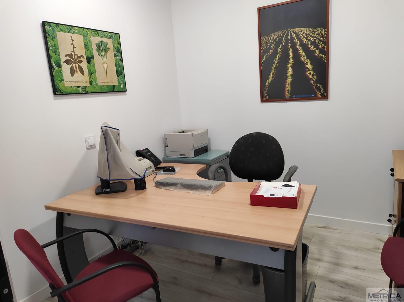 For sale of commercial in Salamanca