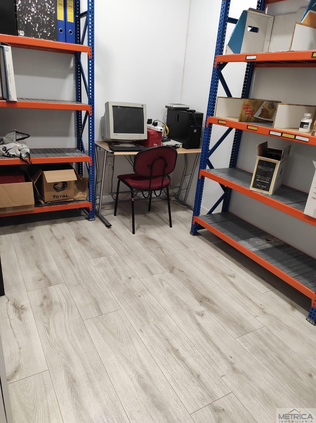 For sale of commercial in Salamanca