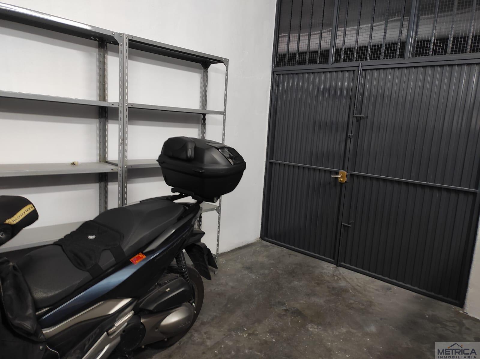 For sale of commercial in Salamanca
