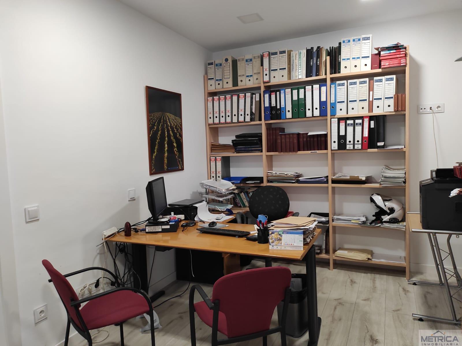 For sale of commercial in Salamanca