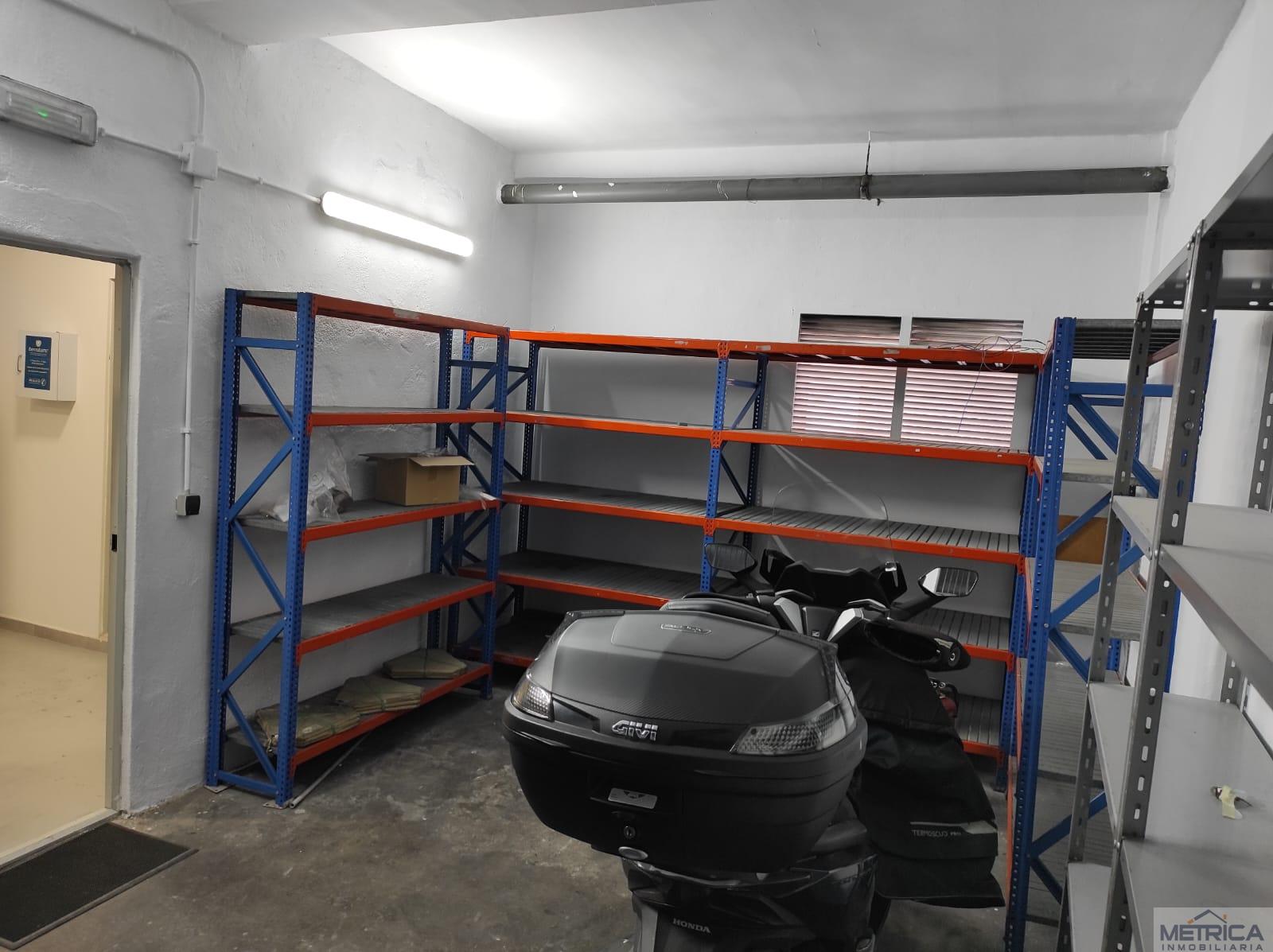 For sale of commercial in Salamanca