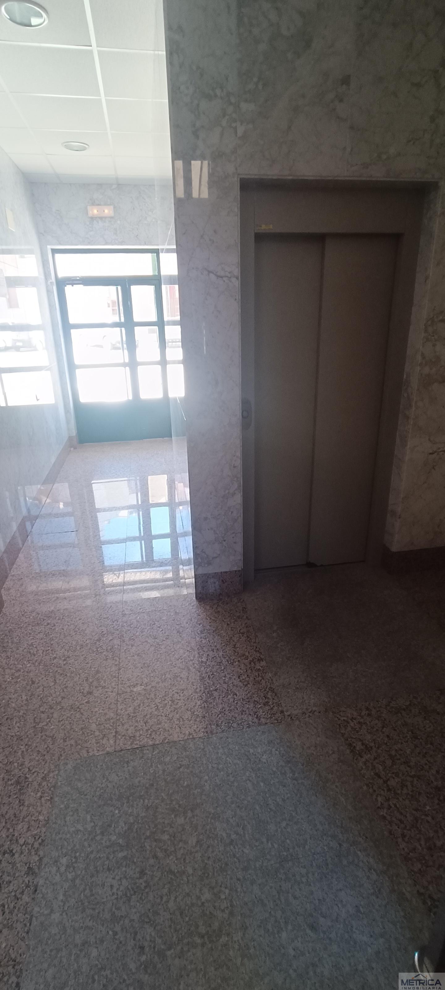 For sale of flat in Castellanos de Moriscos
