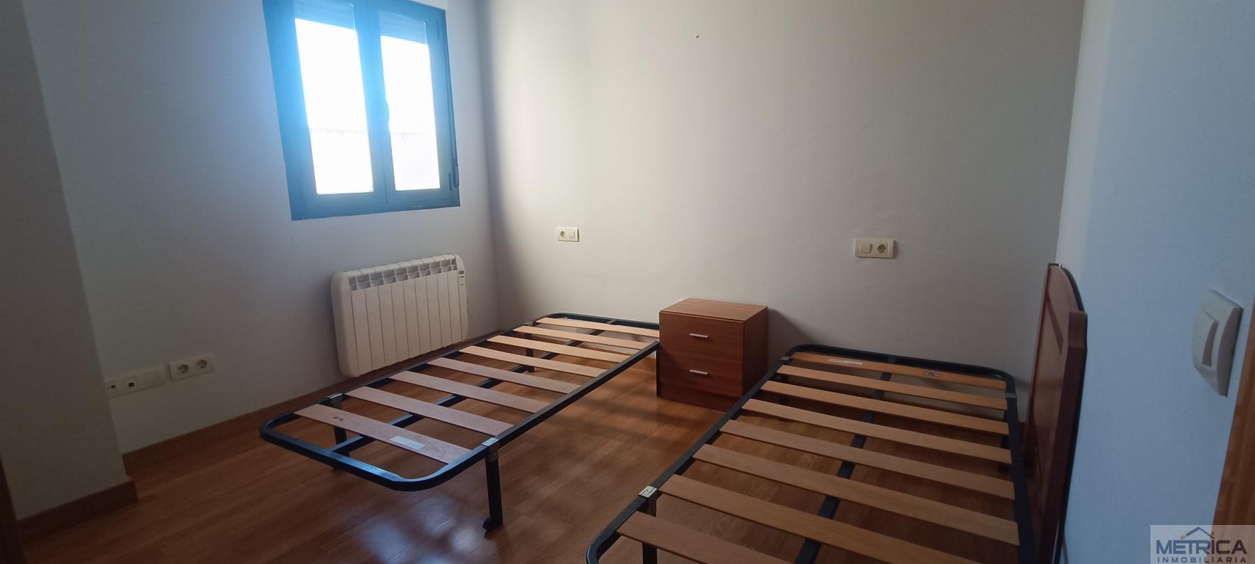 For sale of flat in Castellanos de Moriscos