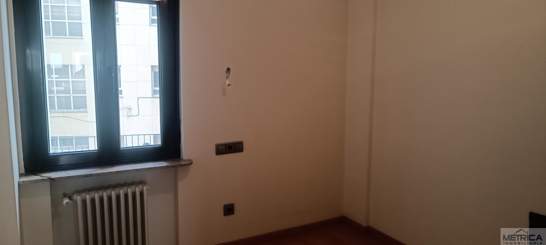 For sale of flat in Salamanca