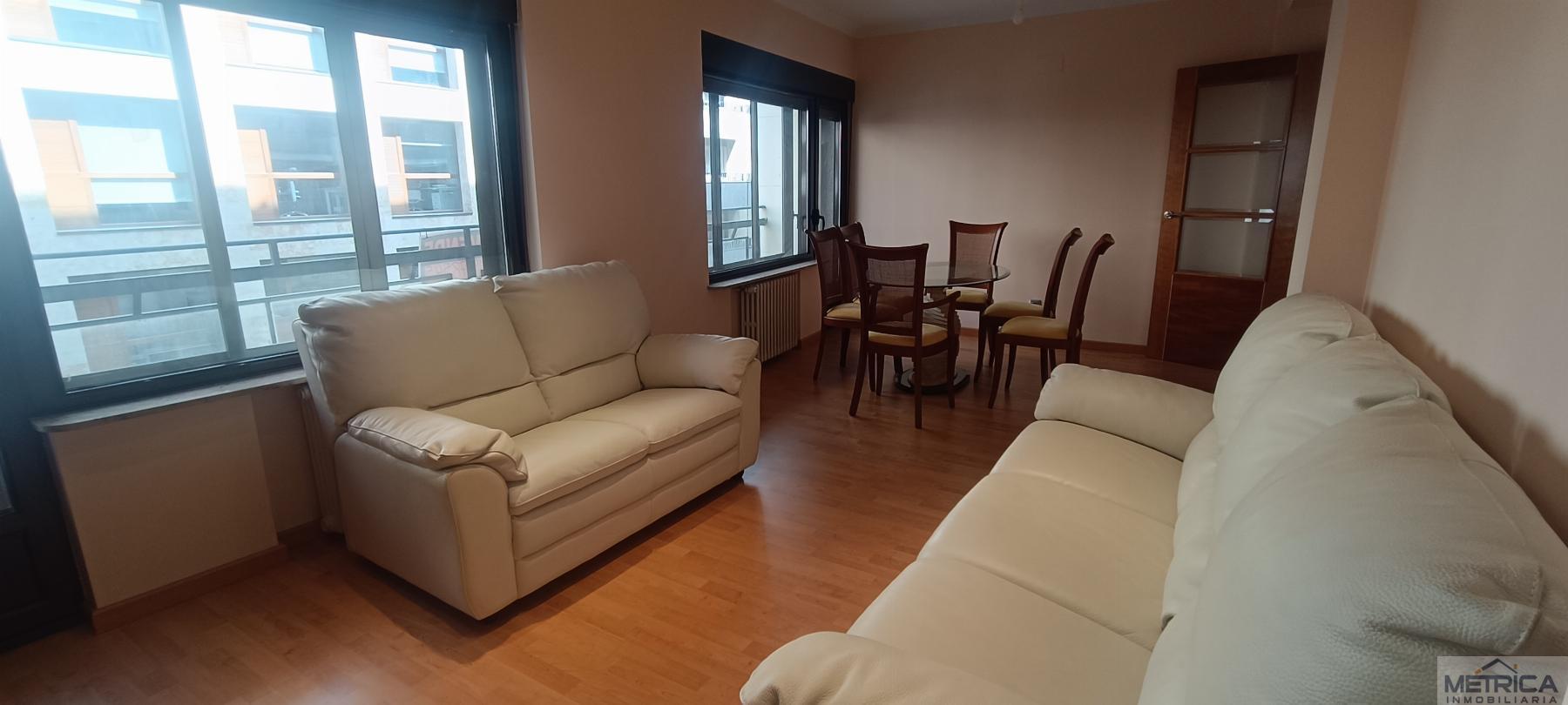 For sale of flat in Salamanca