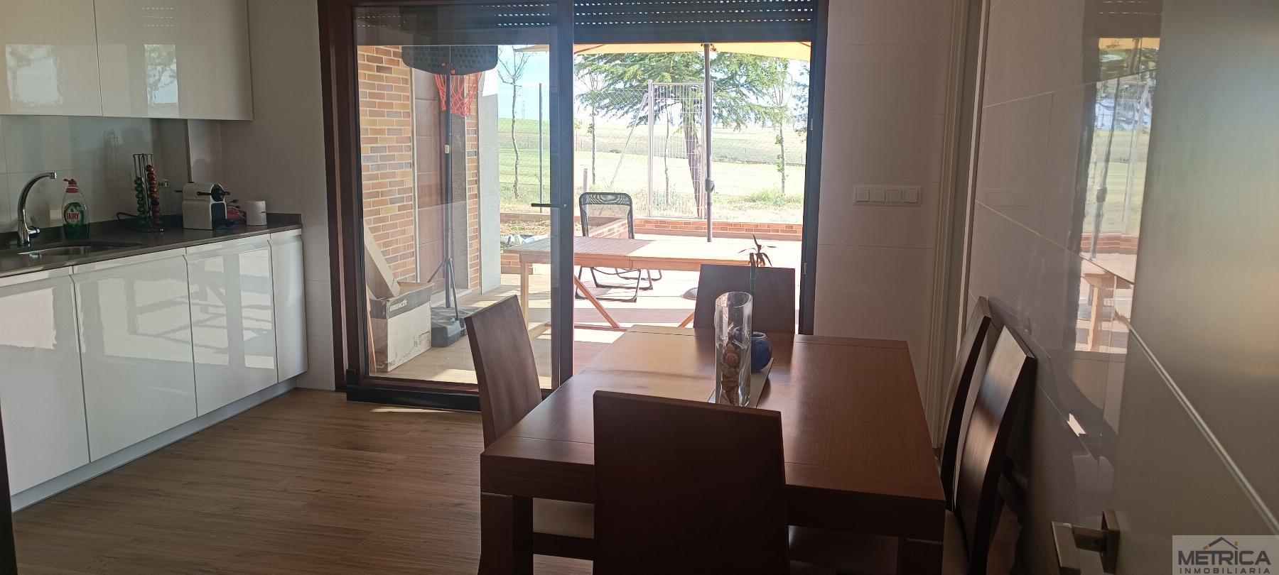 Venta de chalet en Villamayor