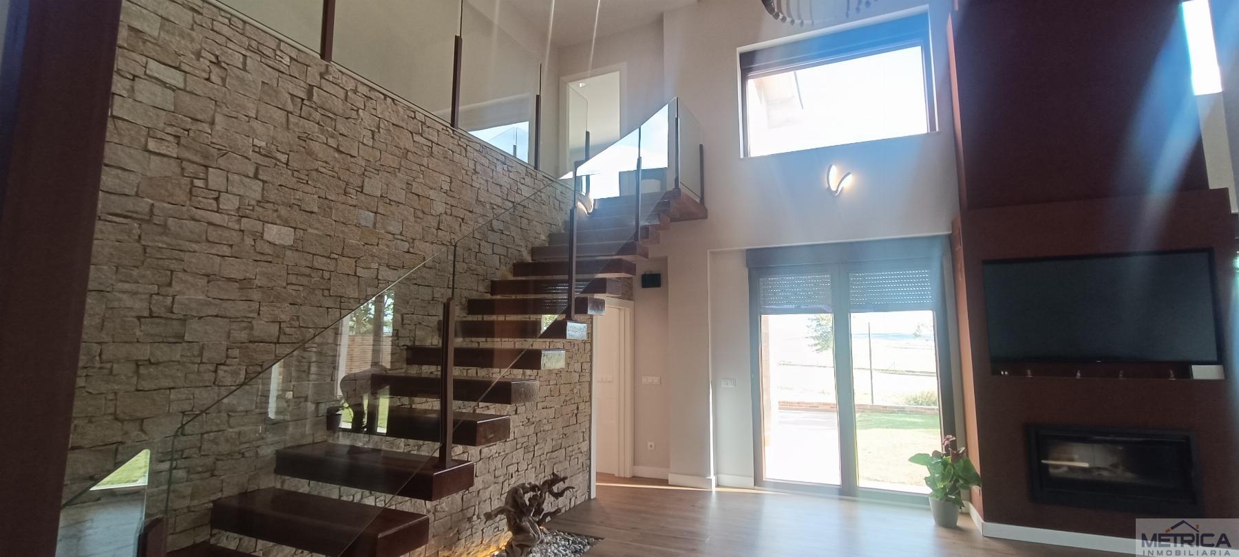 Venta de chalet en Villamayor