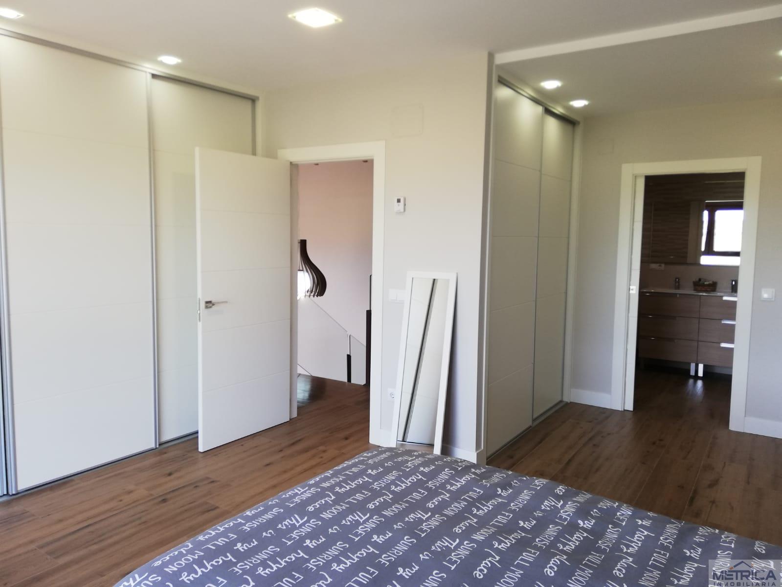 Venta de chalet en Villamayor