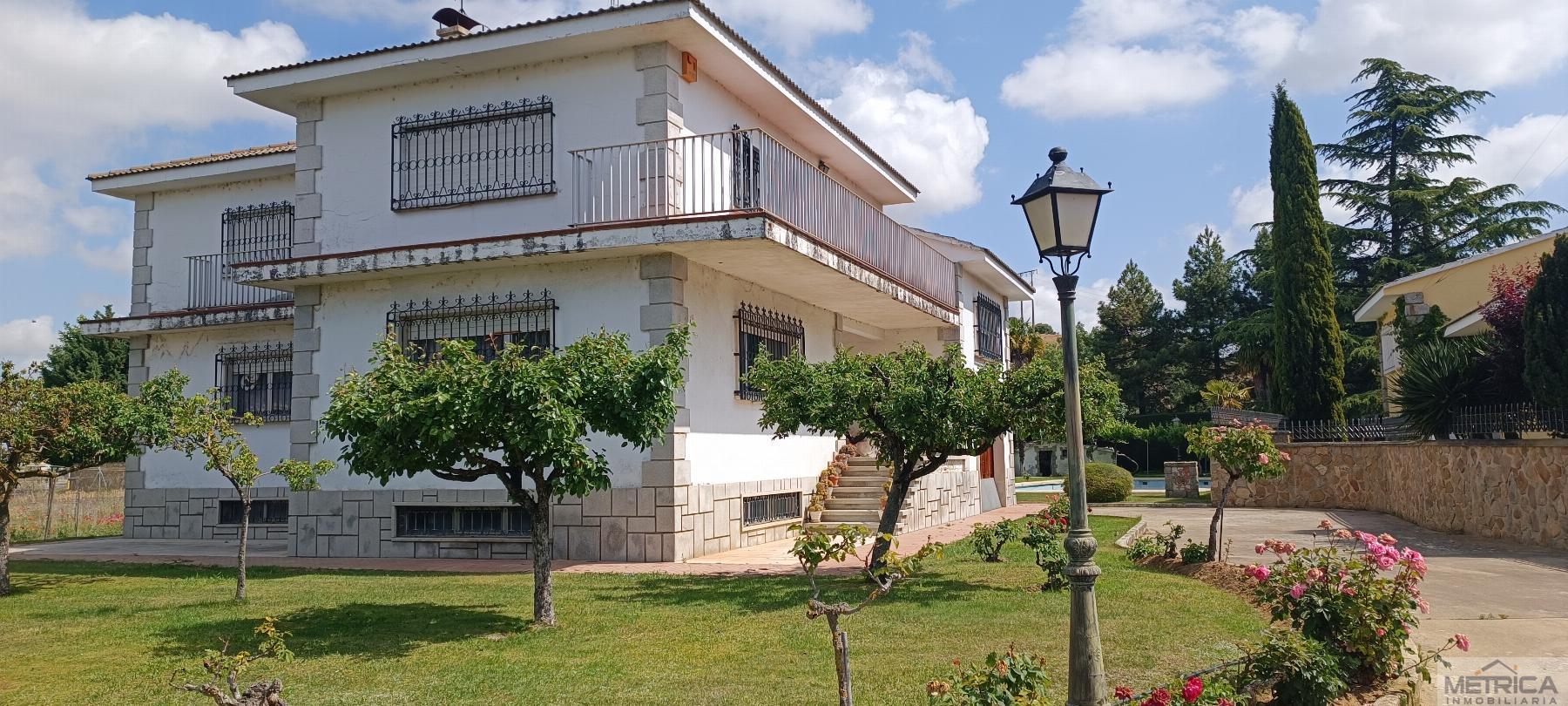 Venta de chalet en Villamayor