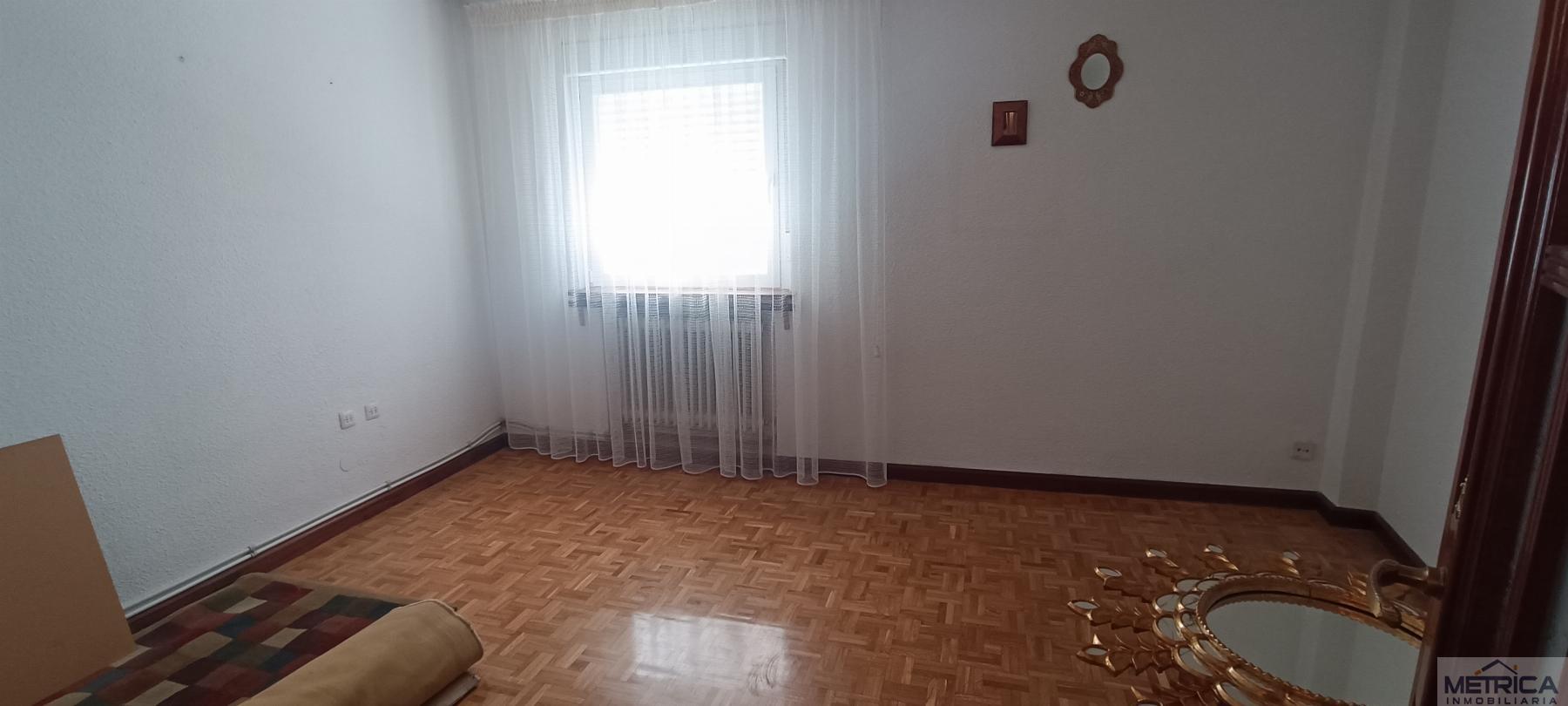 For rent of flat in Salamanca