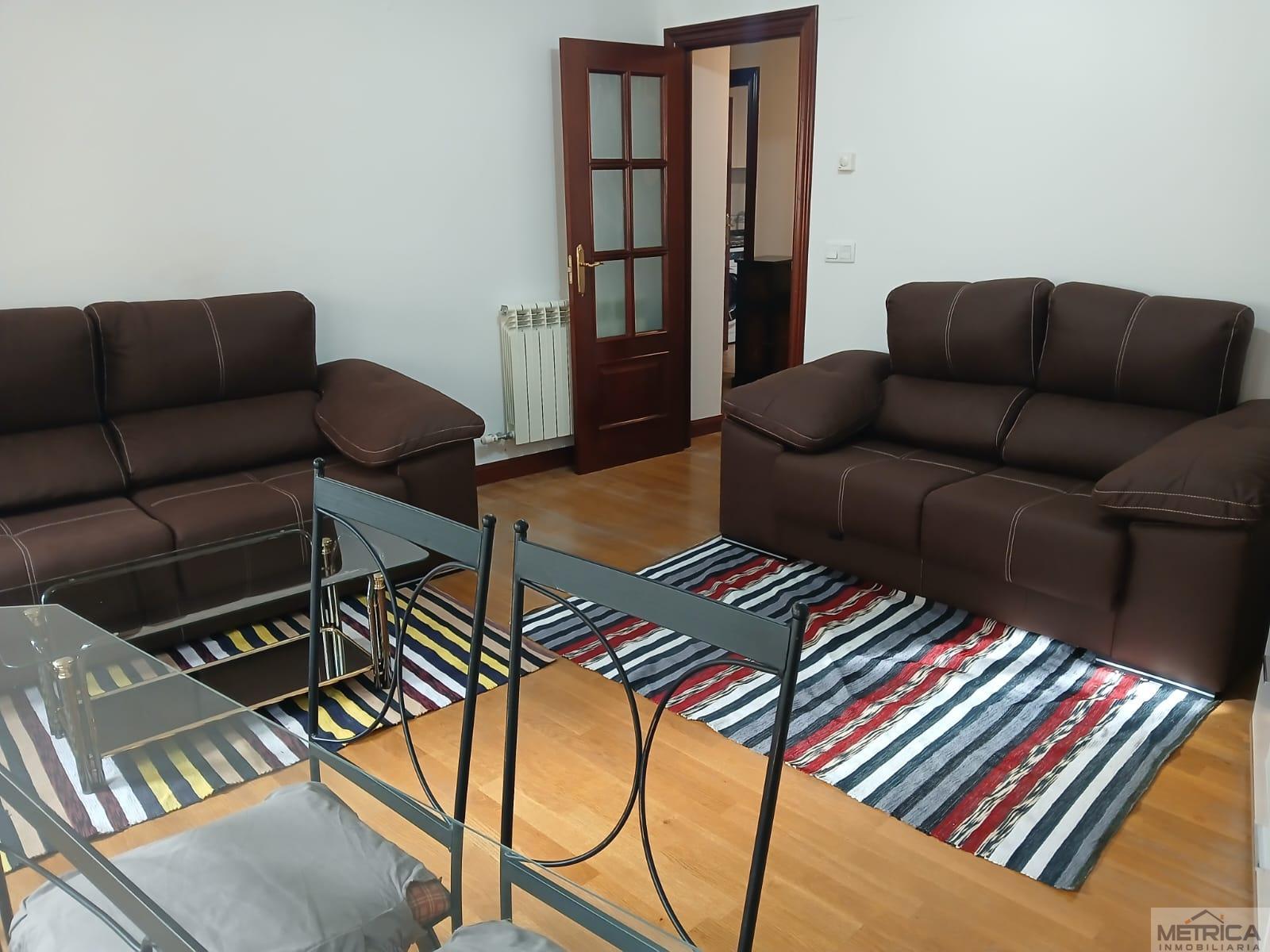 For rent of flat in Villares de la Reina