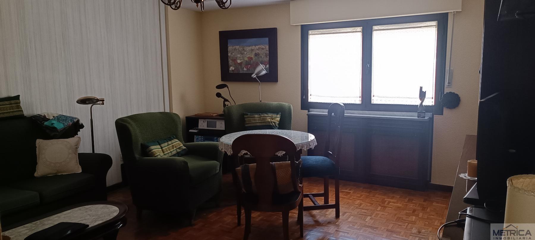 For sale of flat in Salamanca